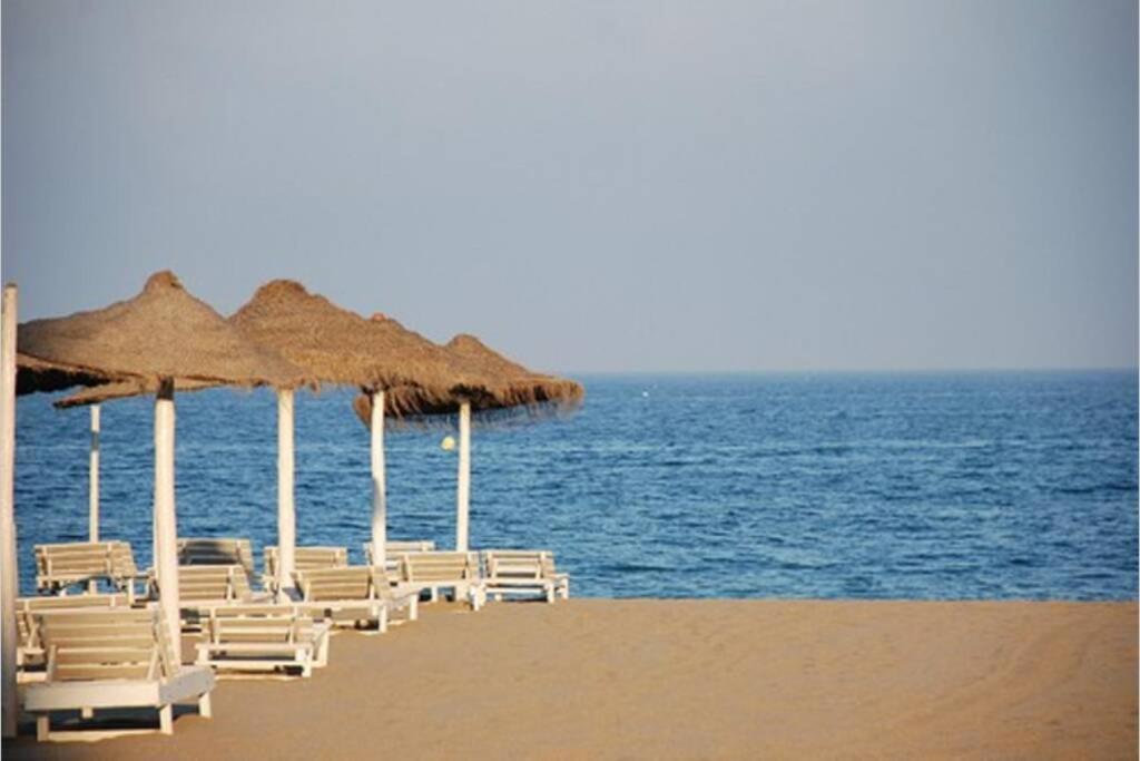 Ferienwohnung Apartamento A Un Paseo De La Playa Fuengirola Exterior foto