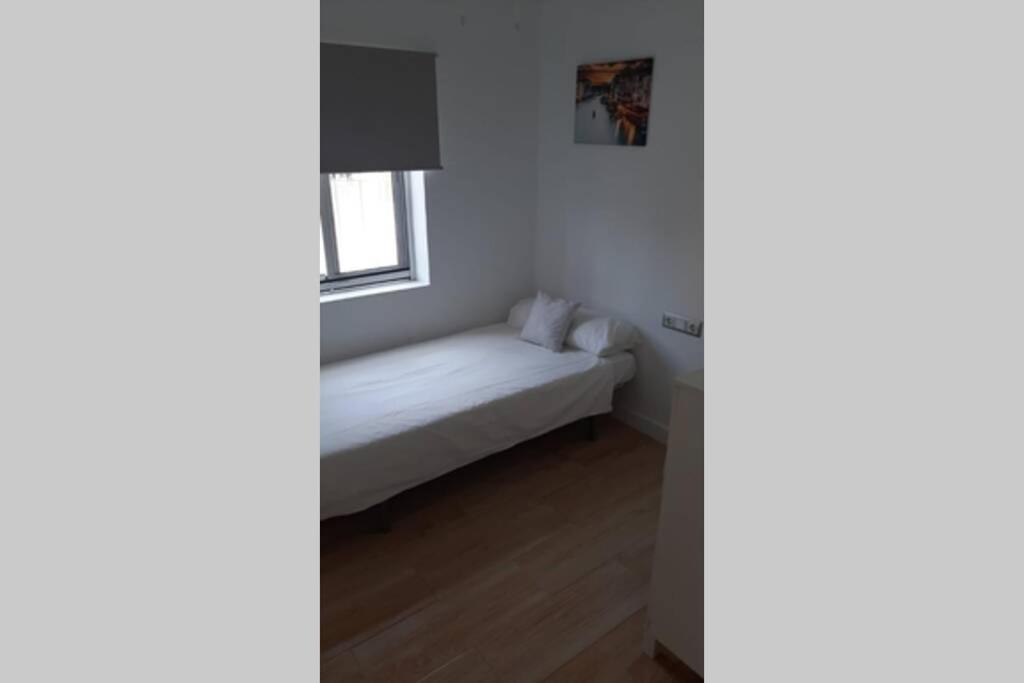 Ferienwohnung Apartamento A Un Paseo De La Playa Fuengirola Exterior foto